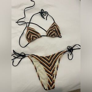 TRIANGL BIKINI SET - GREAT CONDITION